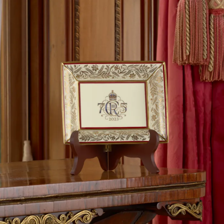 The King'S 75Th Birthday Limited Edition Red Tray*Royal Collection Shop Discount